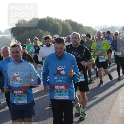 03.10.2025 - Köhlbrandbrückenlauf Jannik Wohlers http://msf.ph/oto/9060950 03.10.2025 09:22:50 Position 3 2003, 3446, 3450 meine-sportfotos.de