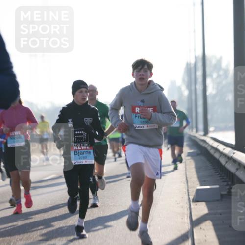 03.10.2025 - Köhlbrandbrückenlauf Jannik Wohlers http://msf.ph/oto/9060980 03.10.2025 09:14:57 Position 3 695, 2760, 1396 meine-sportfotos.de