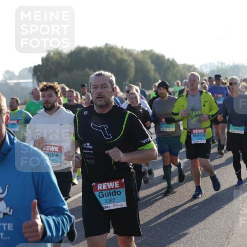 03.10.2025 - Köhlbrandbrückenlauf Jannik Wohlers http://msf.ph/oto/9061003 03.10.2025 09:22:51 Position 3 54, 2392 meine-sportfotos.de