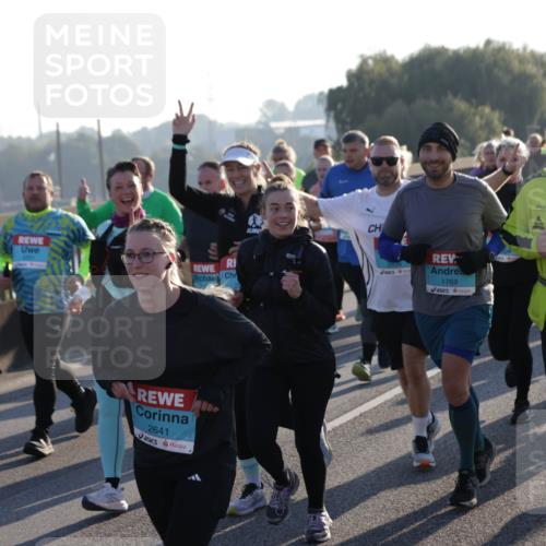03.10.2025 - Köhlbrandbrückenlauf Jannik Wohlers http://msf.ph/oto/9061107 03.10.2025 09:22:52 Position 3 2641, 2836, 1769, 2153 meine-sportfotos.de