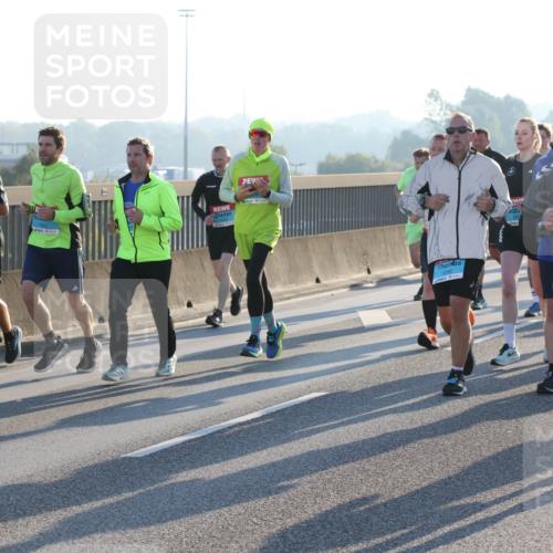 03.10.2025 - Köhlbrandbrückenlauf Lena Gebhardt http://msf.ph/oto/9061194 03.10.2025 09:19:39 Position 1 2587, 3838 meine-sportfotos.de