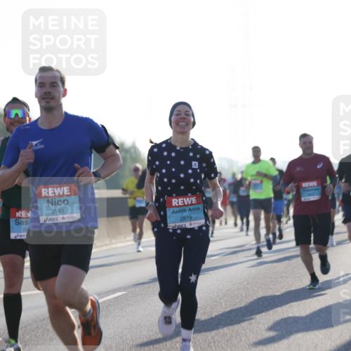 03.10.2025 - Köhlbrandbrückenlauf Jannik Wohlers http://msf.ph/oto/9061296 03.10.2025 09:15:03 Position 3 3181, 32, 2979 meine-sportfotos.de