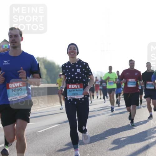 03.10.2025 - Köhlbrandbrückenlauf Jannik Wohlers http://msf.ph/oto/9061343 03.10.2025 09:15:04 Position 3 3181, 2979 meine-sportfotos.de