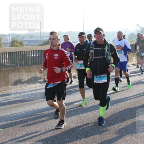 03.10.2025 - Köhlbrandbrückenlauf Lena Gebhardt http://msf.ph/oto/9061402 03.10.2025 09:19:44 Position 1 1333, 1512 meine-sportfotos.de