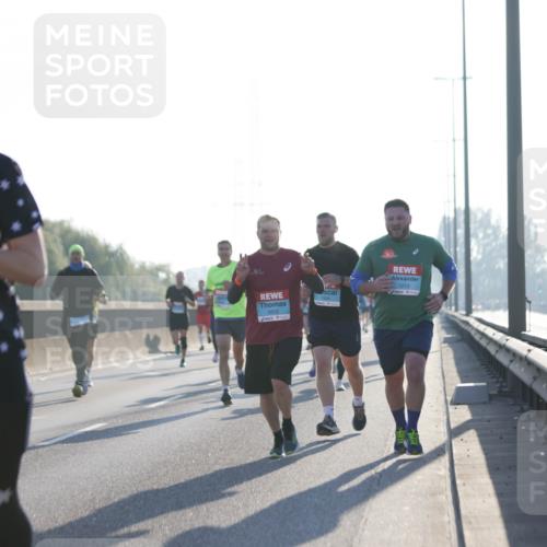 03.10.2025 - Köhlbrandbrückenlauf Jannik Wohlers http://msf.ph/oto/9061434 03.10.2025 09:15:05 Position 3 2979, 3603, 1213 meine-sportfotos.de