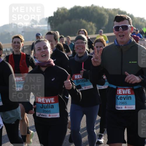 03.10.2025 - Köhlbrandbrückenlauf Jannik Wohlers http://msf.ph/oto/9061440 03.10.2025 09:22:59 Position 3 267, 440, 2966, 219, 2965 meine-sportfotos.de