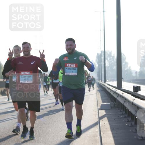 03.10.2025 - Köhlbrandbrückenlauf Jannik Wohlers http://msf.ph/oto/9061513 03.10.2025 09:15:06 Position 3 3603, 1213 meine-sportfotos.de