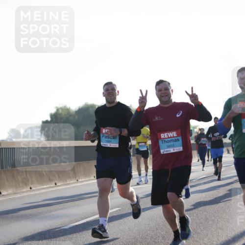 03.10.2025 - Köhlbrandbrückenlauf Jannik Wohlers http://msf.ph/oto/9061565 03.10.2025 09:15:07 Position 3 1504, 3603, 49, 1213 meine-sportfotos.de