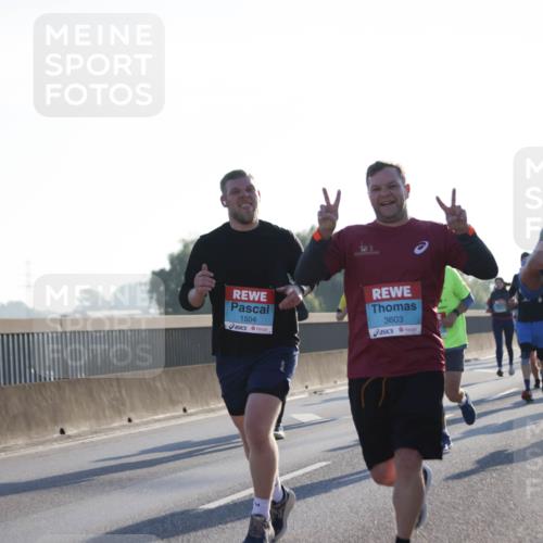 03.10.2025 - Köhlbrandbrückenlauf Jannik Wohlers http://msf.ph/oto/9061582 03.10.2025 09:15:07 Position 3 1504, 3603, 1213 meine-sportfotos.de