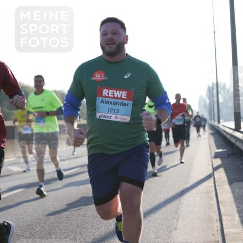 03.10.2025 - Köhlbrandbrückenlauf Jannik Wohlers http://msf.ph/oto/9061592 03.10.2025 09:15:08 Position 3 3603, 1213 meine-sportfotos.de