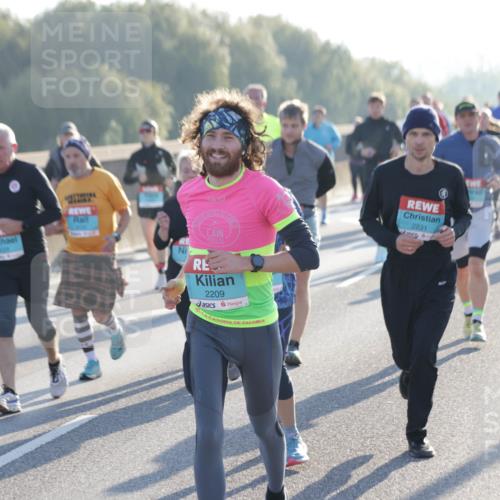 03.10.2025 - Köhlbrandbrückenlauf Jannik Wohlers http://msf.ph/oto/9061636 03.10.2025 09:23:08 Position 3 2231, 2209 meine-sportfotos.de