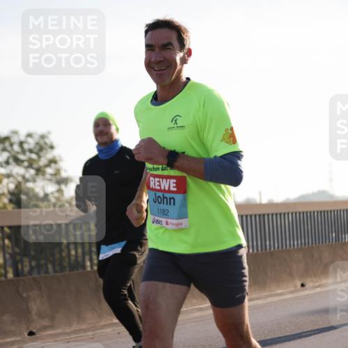 03.10.2025 - Köhlbrandbrückenlauf Jannik Wohlers http://msf.ph/oto/9061644 03.10.2025 09:15:10 Position 3 1182 meine-sportfotos.de