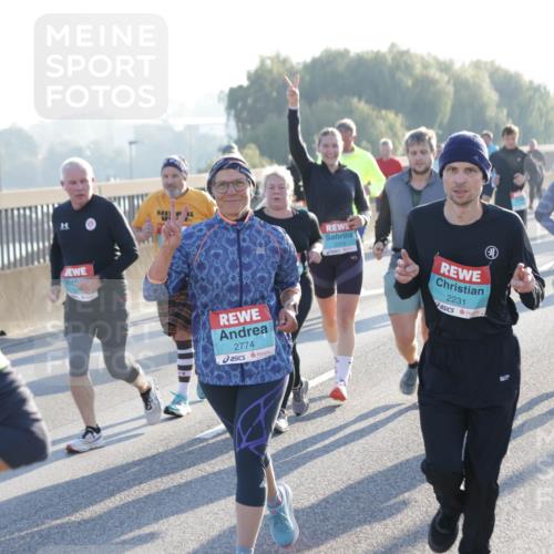 03.10.2025 - Köhlbrandbrückenlauf Jannik Wohlers http://msf.ph/oto/9061707 03.10.2025 09:23:10 Position 3 98, 2774, 2314, 2231 meine-sportfotos.de