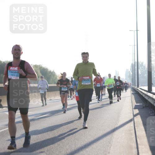03.10.2025 - Köhlbrandbrückenlauf Jannik Wohlers http://msf.ph/oto/9061737 03.10.2025 09:15:12 Position 3 1274, 6 meine-sportfotos.de