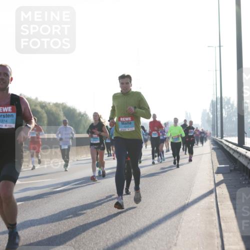 03.10.2025 - Köhlbrandbrückenlauf Jannik Wohlers http://msf.ph/oto/9061758 03.10.2025 09:15:13 Position 3 1274, 1517 meine-sportfotos.de