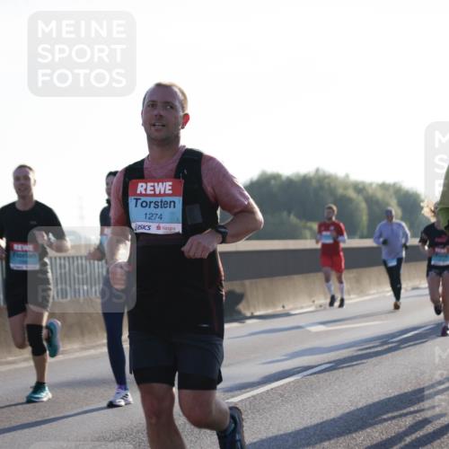 03.10.2025 - Köhlbrandbrückenlauf Jannik Wohlers http://msf.ph/oto/9061769 03.10.2025 09:15:13 Position 3 1274, 1517 meine-sportfotos.de