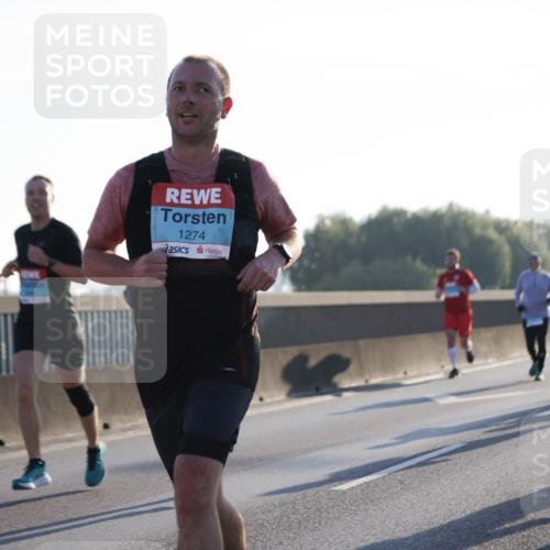 03.10.2025 - Köhlbrandbrückenlauf Jannik Wohlers http://msf.ph/oto/9061783 03.10.2025 09:15:13 Position 3 1274, 1517 meine-sportfotos.de