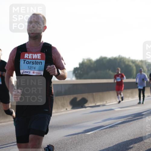03.10.2025 - Köhlbrandbrückenlauf Jannik Wohlers http://msf.ph/oto/9061791 03.10.2025 09:15:14 Position 3 1274, 1517 meine-sportfotos.de