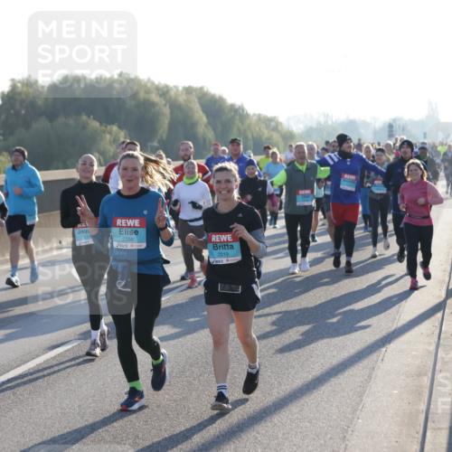 03.10.2025 - Köhlbrandbrückenlauf Jannik Wohlers http://msf.ph/oto/9061858 03.10.2025 09:23:15 Position 3 214, 2036, 2019 meine-sportfotos.de