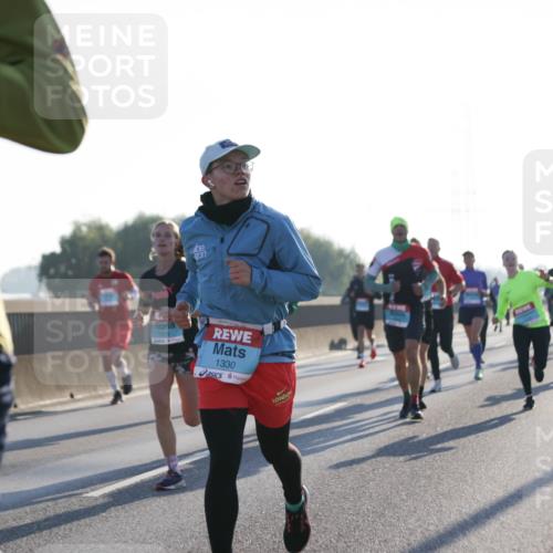 03.10.2025 - Köhlbrandbrückenlauf Jannik Wohlers http://msf.ph/oto/9061873 03.10.2025 09:15:15 Position 3 1330 meine-sportfotos.de