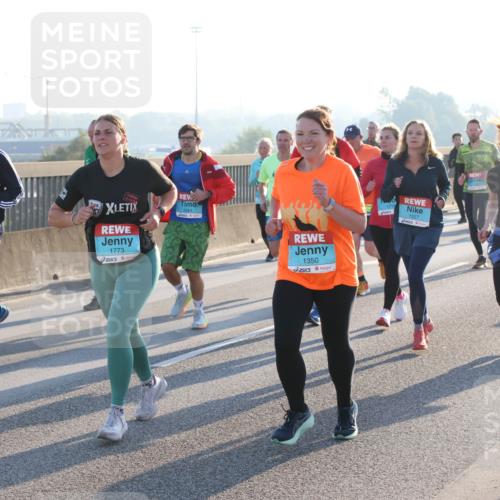03.10.2025 - Köhlbrandbrückenlauf Lena Gebhardt http://msf.ph/oto/9061879 03.10.2025 09:20:00 Position 1 1773, 3484, 1350, 1716, 1327, 1331 meine-sportfotos.de