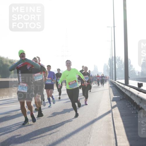03.10.2025 - Köhlbrandbrückenlauf Jannik Wohlers http://msf.ph/oto/9061952 03.10.2025 09:15:16 Position 3 1077 meine-sportfotos.de