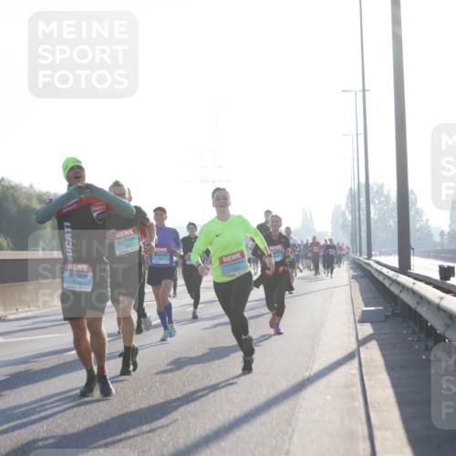 03.10.2025 - Köhlbrandbrückenlauf Jannik Wohlers http://msf.ph/oto/9061955 03.10.2025 09:15:16 Position 3 3053, 1077, 1110, 51 meine-sportfotos.de