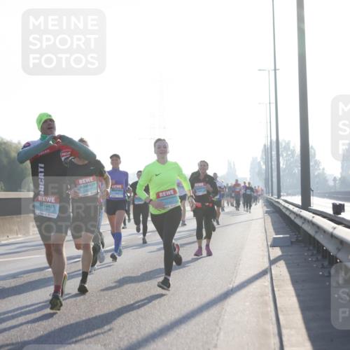 03.10.2025 - Köhlbrandbrückenlauf Jannik Wohlers http://msf.ph/oto/9061964 03.10.2025 09:15:17 Position 3 57 meine-sportfotos.de