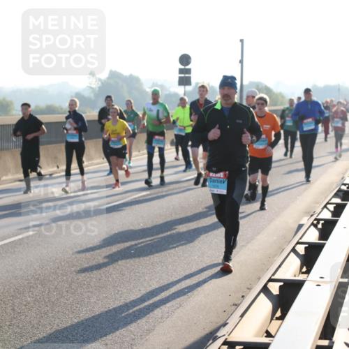 03.10.2025 - Köhlbrandbrückenlauf Lena Gebhardt http://msf.ph/oto/9061974 03.10.2025 09:20:03 Position 1 1520, 1876 meine-sportfotos.de