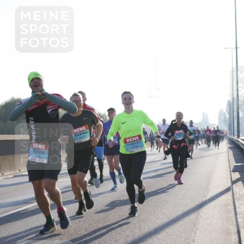 03.10.2025 - Köhlbrandbrückenlauf Jannik Wohlers http://msf.ph/oto/9061999 03.10.2025 09:15:17 Position 3 3053, 1077, 1110 meine-sportfotos.de