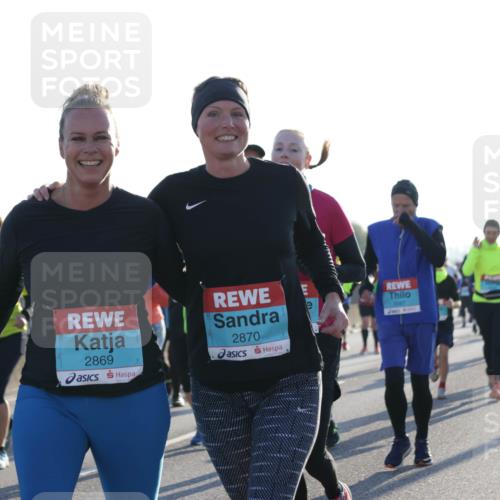 03.10.2025 - Köhlbrandbrückenlauf Jannik Wohlers http://msf.ph/oto/9062013 03.10.2025 09:23:24 Position 3 2869, 2870, 2067 meine-sportfotos.de