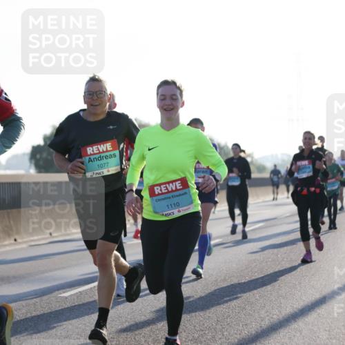 03.10.2025 - Köhlbrandbrückenlauf Jannik Wohlers http://msf.ph/oto/9062069 03.10.2025 09:15:18 Position 3 3053, 1077, 1110 meine-sportfotos.de