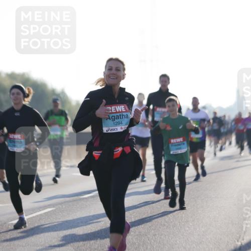 03.10.2025 - Köhlbrandbrückenlauf Jannik Wohlers http://msf.ph/oto/9062074 03.10.2025 09:15:19 Position 3 1294 meine-sportfotos.de