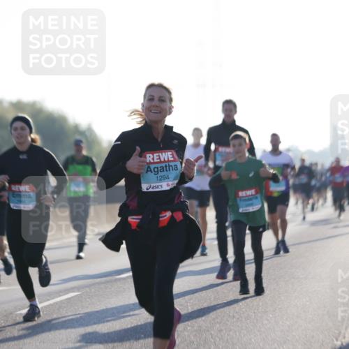 03.10.2025 - Köhlbrandbrückenlauf Jannik Wohlers http://msf.ph/oto/9062080 03.10.2025 09:15:19 Position 3 1294 meine-sportfotos.de