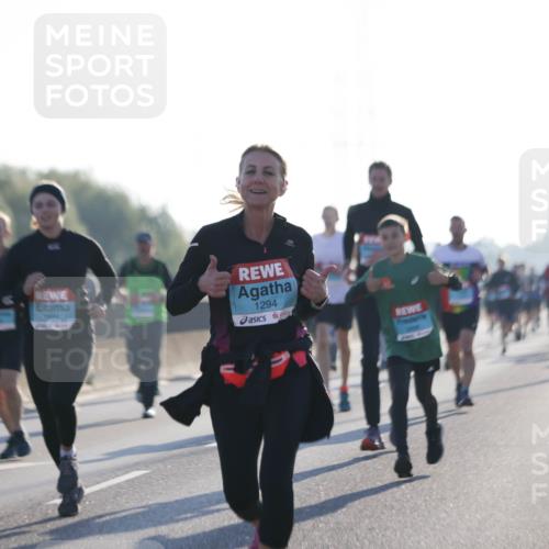 03.10.2025 - Köhlbrandbrückenlauf Jannik Wohlers http://msf.ph/oto/9062087 03.10.2025 09:15:19 Position 3 1294 meine-sportfotos.de