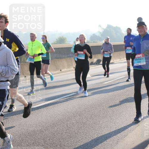 03.10.2025 - Köhlbrandbrückenlauf Lena Gebhardt http://msf.ph/oto/9062093 03.10.2025 09:20:07 Position 1 1544, 3202 meine-sportfotos.de