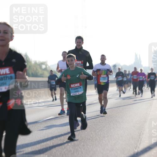 03.10.2025 - Köhlbrandbrückenlauf Jannik Wohlers http://msf.ph/oto/9062125 03.10.2025 09:15:20 Position 3 1254, 3498 meine-sportfotos.de
