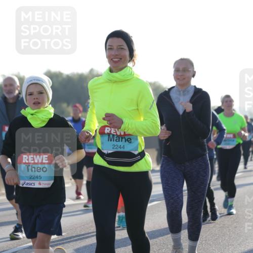 03.10.2025 - Köhlbrandbrückenlauf Jannik Wohlers http://msf.ph/oto/9062127 03.10.2025 09:23:27 Position 3 2245, 2244 meine-sportfotos.de
