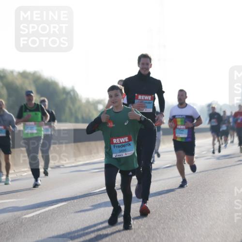 03.10.2025 - Köhlbrandbrückenlauf Jannik Wohlers http://msf.ph/oto/9062168 03.10.2025 09:15:20 Position 3 1254, 3498, 77 meine-sportfotos.de