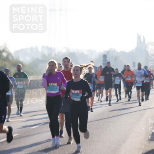 03.10.2025 - Köhlbrandbrückenlauf Jannik Wohlers http://msf.ph/oto/9062196 03.10.2025 09:15:29 Position 3 3766, 1208 meine-sportfotos.de