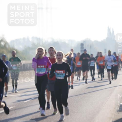 03.10.2025 - Köhlbrandbrückenlauf Jannik Wohlers http://msf.ph/oto/9062201 03.10.2025 09:15:29 Position 3 1208 meine-sportfotos.de