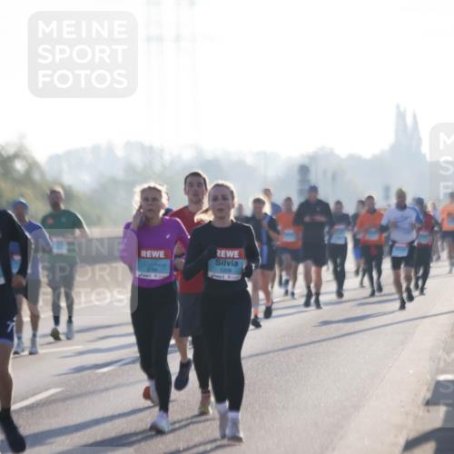 03.10.2025 - Köhlbrandbrückenlauf Jannik Wohlers http://msf.ph/oto/9062210 03.10.2025 09:15:29 Position 3 3143, 1208 meine-sportfotos.de