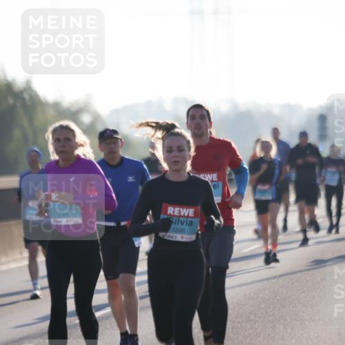 03.10.2025 - Köhlbrandbrückenlauf Jannik Wohlers http://msf.ph/oto/9062222 03.10.2025 09:15:30 Position 3 3766, 1208 meine-sportfotos.de