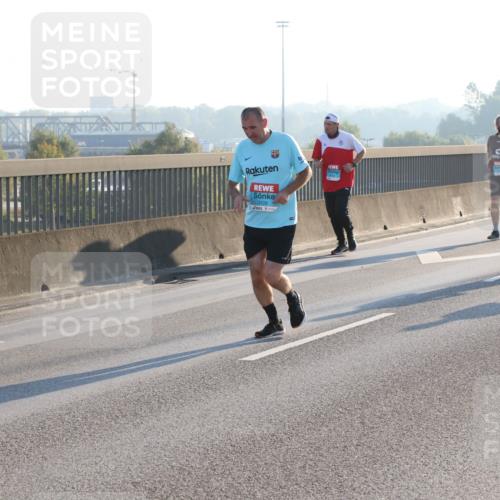 03.10.2025 - Köhlbrandbrückenlauf Lena Gebhardt http://msf.ph/oto/9062238 03.10.2025 09:20:11 Position 1 3128 meine-sportfotos.de
