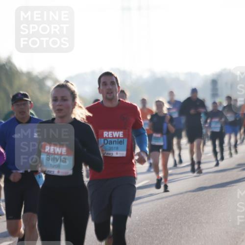 03.10.2025 - Köhlbrandbrückenlauf Jannik Wohlers http://msf.ph/oto/9062246 03.10.2025 09:15:31 Position 3 3766, 1208, 3518 meine-sportfotos.de