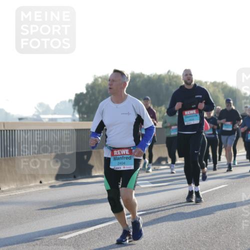 03.10.2025 - Köhlbrandbrückenlauf Jannik Wohlers http://msf.ph/oto/9062262 03.10.2025 09:23:32 Position 3 2404 meine-sportfotos.de