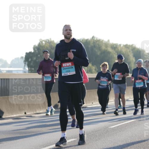 03.10.2025 - Köhlbrandbrückenlauf Jannik Wohlers http://msf.ph/oto/9062293 03.10.2025 09:23:33 Position 3 2838, 1700 meine-sportfotos.de