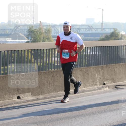 03.10.2025 - Köhlbrandbrückenlauf Lena Gebhardt http://msf.ph/oto/9062309 03.10.2025 09:20:14 Position 1 3615 meine-sportfotos.de