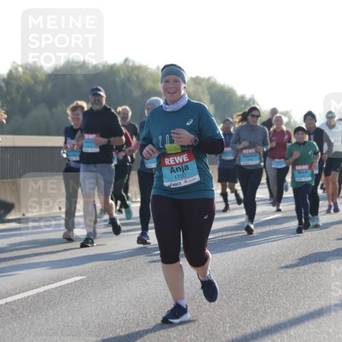 03.10.2025 - Köhlbrandbrückenlauf Jannik Wohlers http://msf.ph/oto/9062351 03.10.2025 09:23:34 Position 3 2829, 20, 1700 meine-sportfotos.de