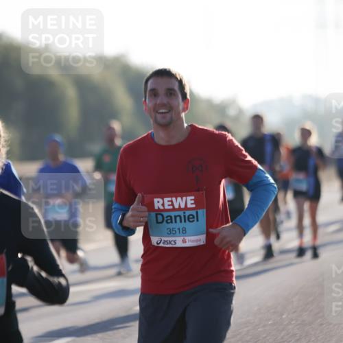 03.10.2025 - Köhlbrandbrückenlauf Jannik Wohlers http://msf.ph/oto/9062386 03.10.2025 09:15:33 Position 3 1208, 3518 meine-sportfotos.de